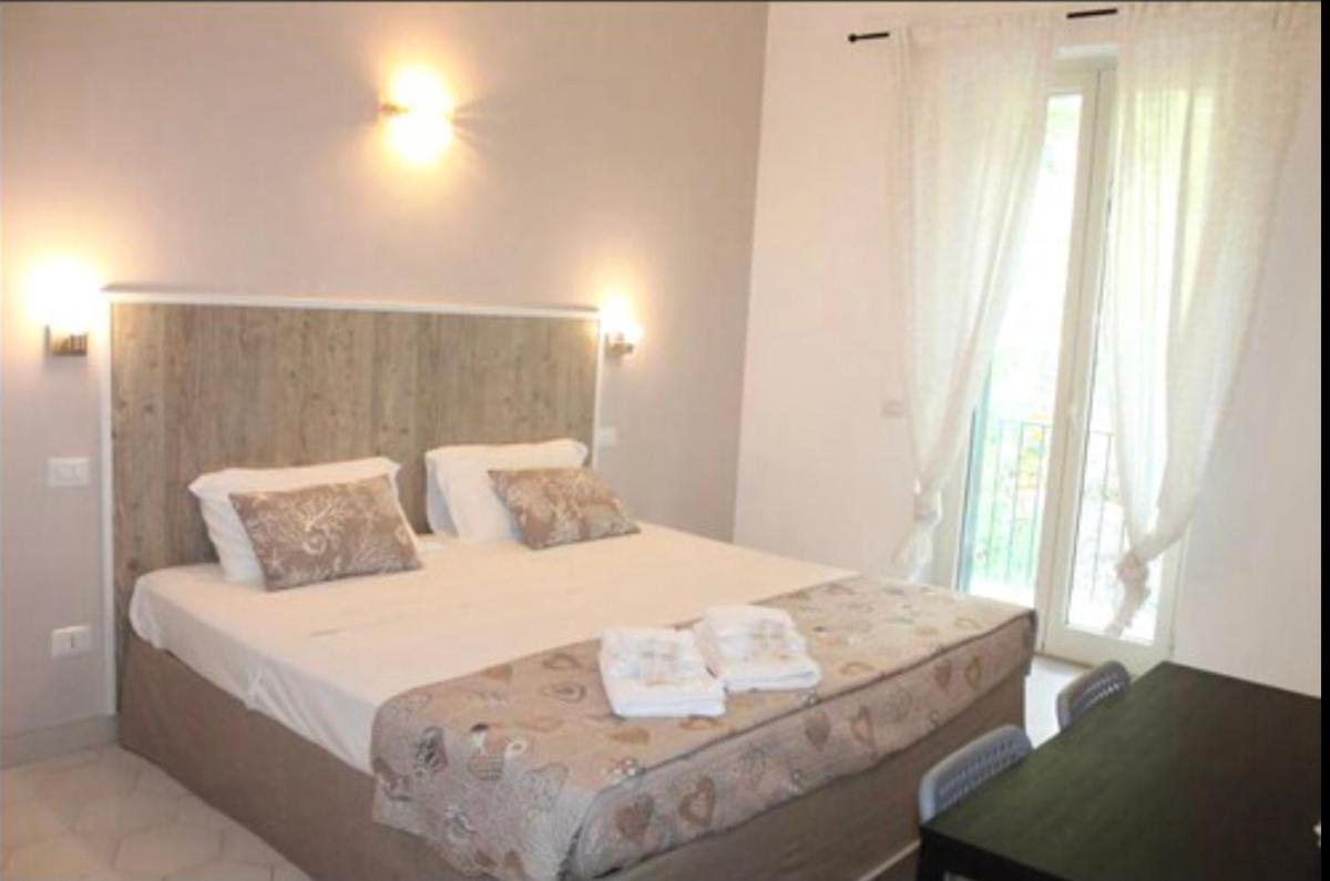 Vittoria Luxury Suite Vico Equense Buitenkant foto