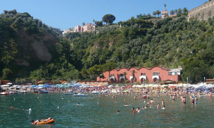 Vittoria Luxury Suite Vico Equense Buitenkant foto