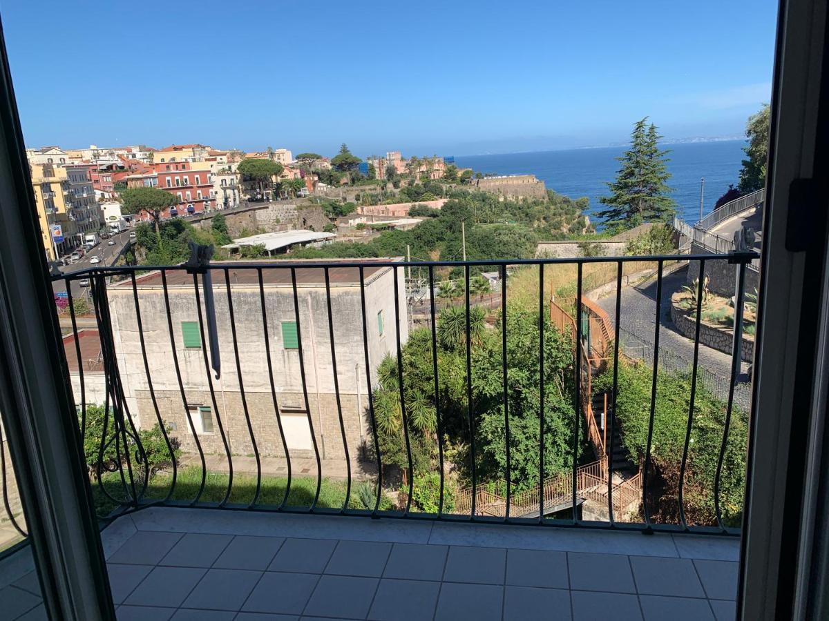 Vittoria Luxury Suite Vico Equense Buitenkant foto
